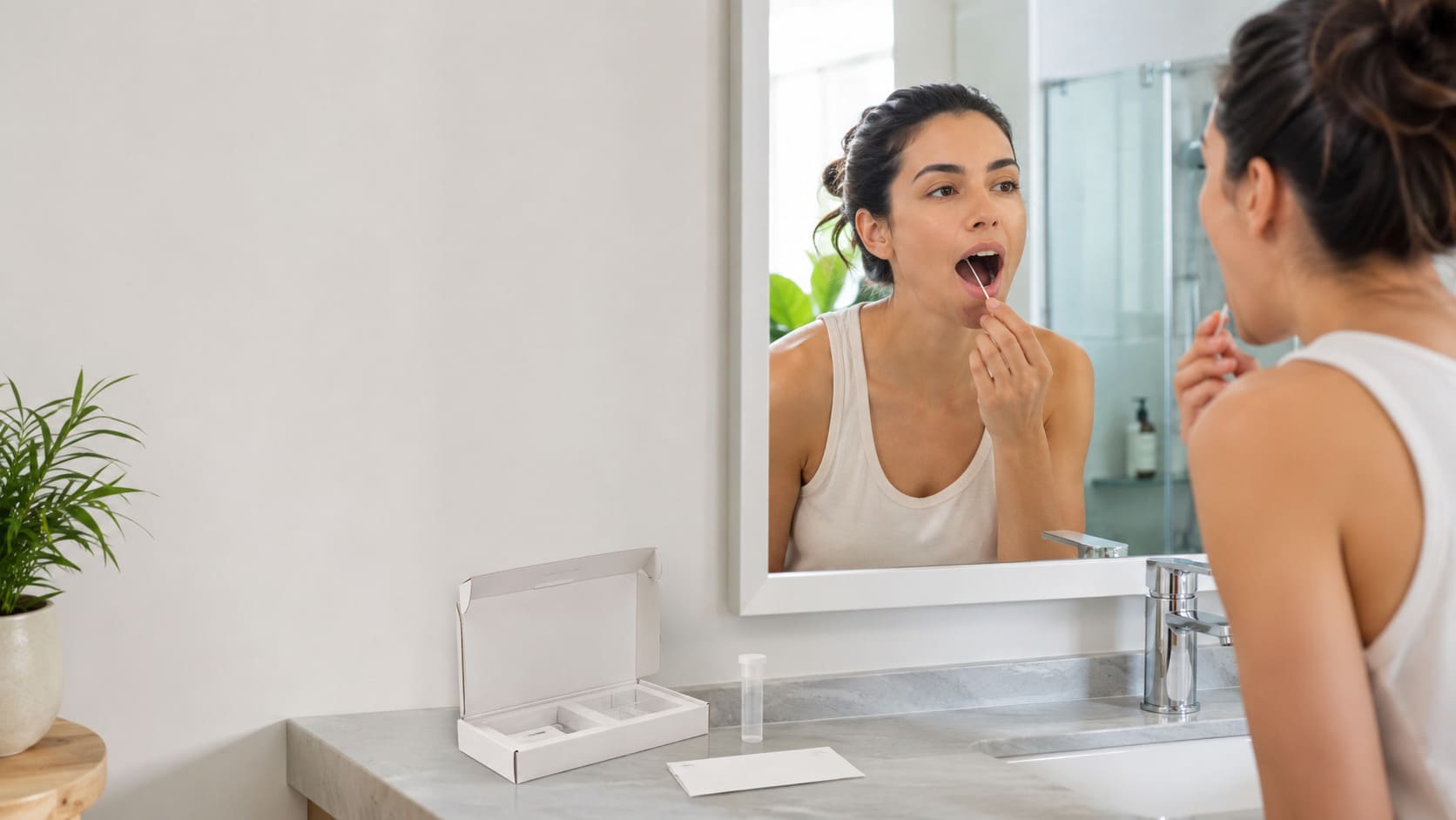 frotti buccal pour faire un test adn